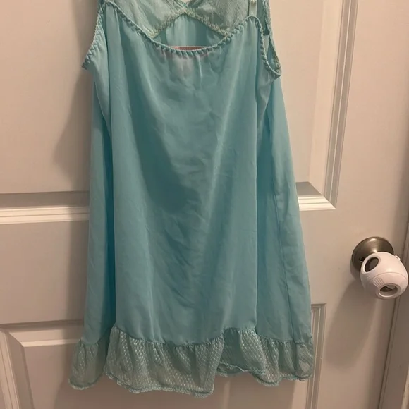 Victoria's Secret Angel Light Blue Babydoll Chemise Size M - Picture 6 of 6